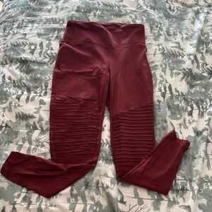 Zenana Outfitters Burgundy Leggings